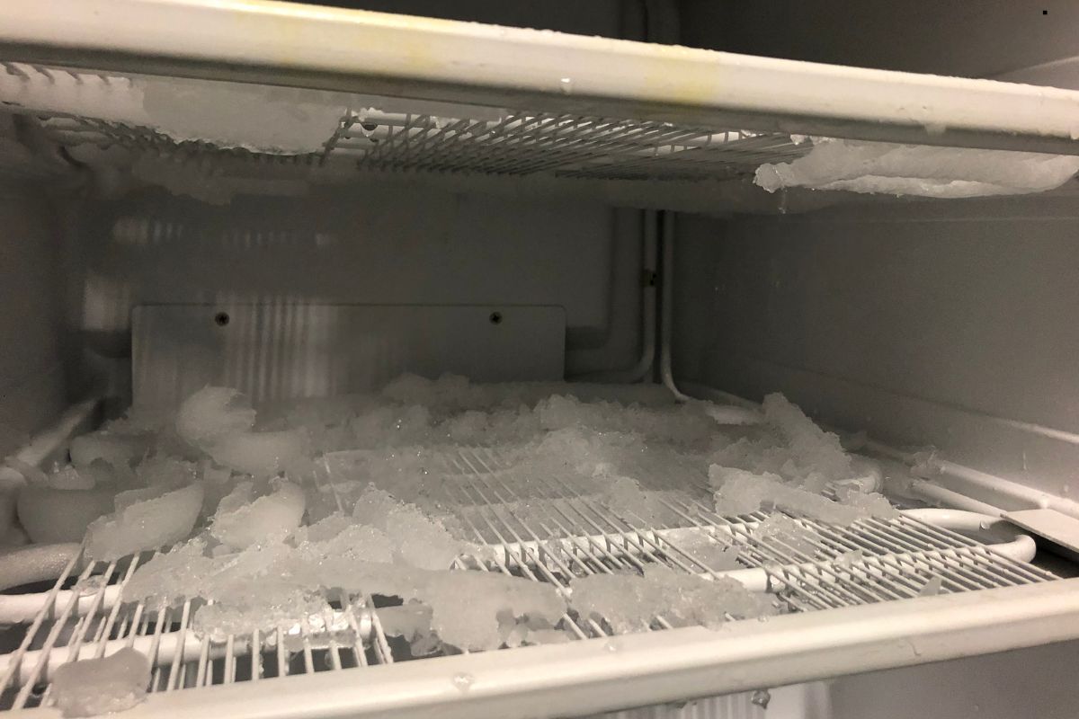 Defrost Drain Problems in Refrigerator